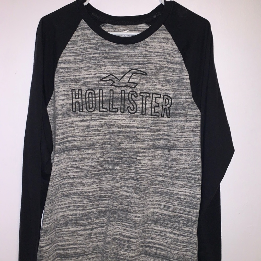 American Eagle shirt.